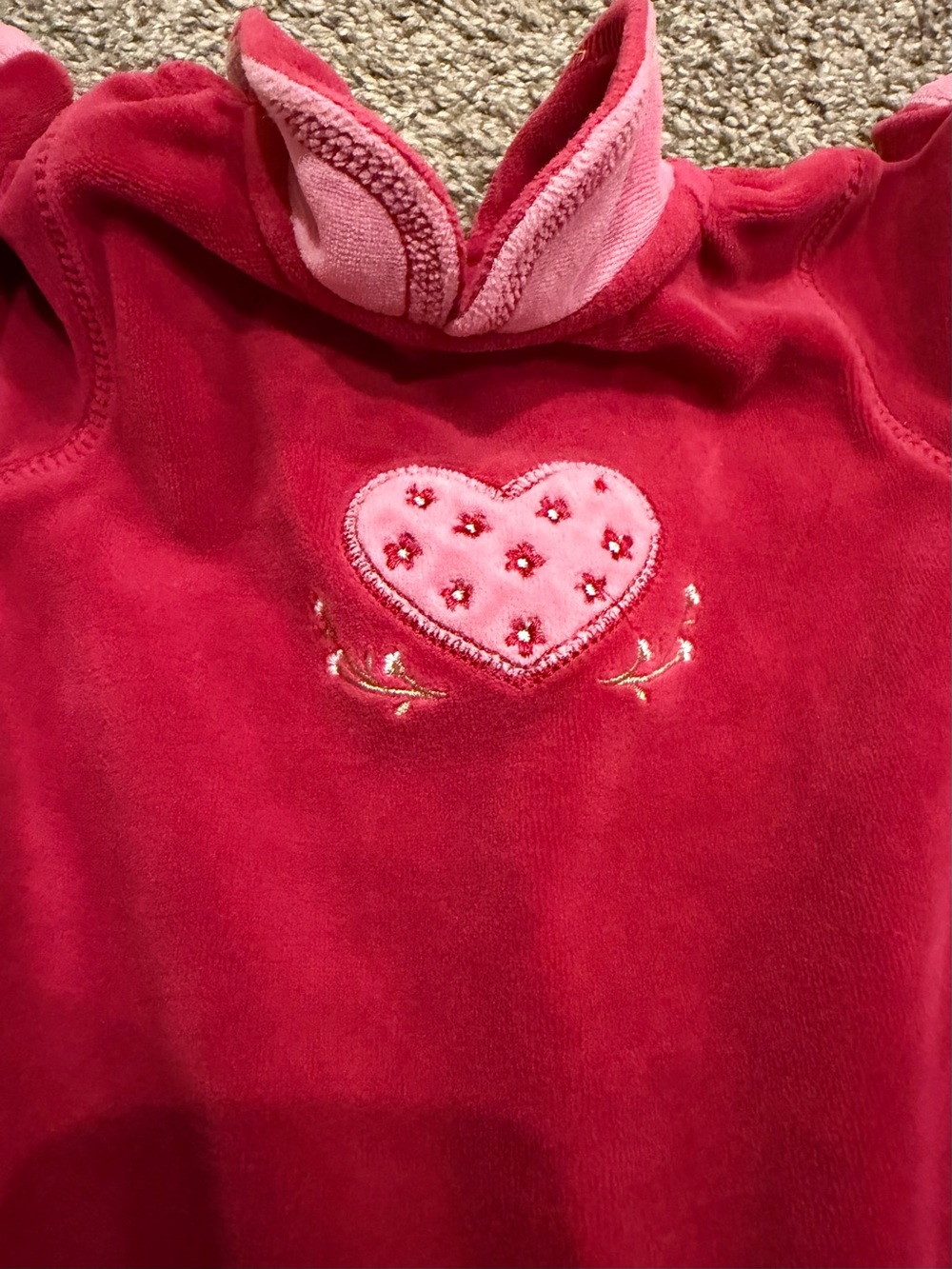 Vintage Baby Carter's Heart belongs to Daddy Valentines 3 mo. one-piece velour - Picture 3 of 7